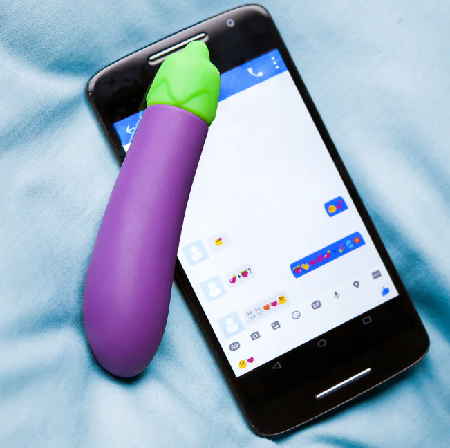 Eggplant Vibrador
