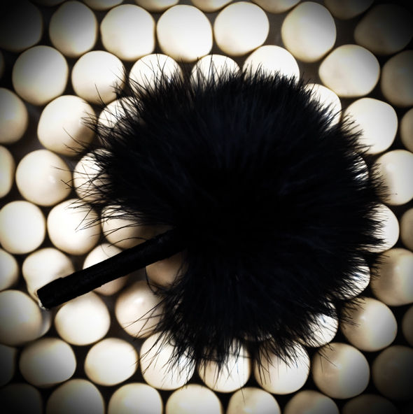 Les Petit Bonbons stimulating tickler