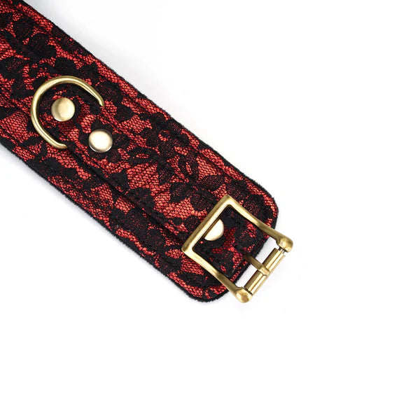 Algemas renda e pele vegan (Victorian Garden)